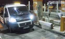 Önce kameralara, sonra jandarmaya yakalandı