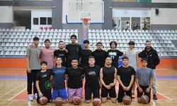 Genç Basketbolcular Parkede Geleceğe Hazırlanıyor