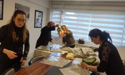 Öğrenciler İçin Dayanışma: Kadın Meclisi Malzemeleri Paketledi