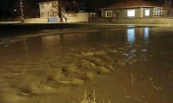 Kırşehir’de Sağanak Yağış Su Baskınlarına Yol Açtı!