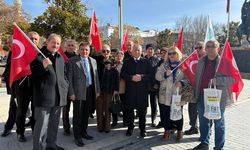 Nuri Araz: Bayrağımıza Uzanan Eli Kabul Etmeyiz