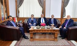 Eğitimciler Derneği’nden Vali Demiryürek’e Ziyaret