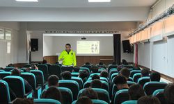 Kırşehir Emniyetinden Geleceğin Sürücülerine Trafik Dersi