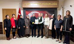 Veliler ve Öğretmenler El Ele Verdi, Çocuk Kitabı Yazdı