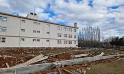 Özbağ’da Okullara Spor Yatırımı