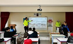 Ahi Evran Lisesi’nde Polis Bilgilendirmesi