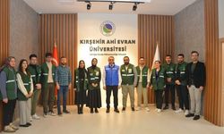 Rektör, Genç Yeşilay Öğrencileriyle Görüştü