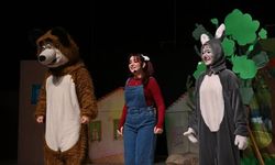 Dünya Tiyatro Günü’nde Kırşehir’de “Polly’nin Maceraları” Büyük Beğeni Topladı