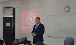 Yasin Çakmakcı Geleceğin Sağlıkçılarıyla Buluştu