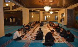 KAEÜ’de “Çanakkale İftarı” ve Söyleşi Düzenlendi