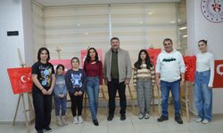 Cacabey Gençlik Merkezi Kırmızı Beyaza Büründü