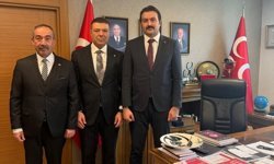 Hemşehrimiz Özgür Bayraktar’a Yusuf Aydın’dan ziyaret