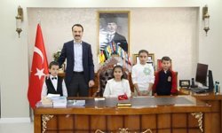 Miniklerden Kaymakam Erdoğan’a 23 Nisan Ziyareti