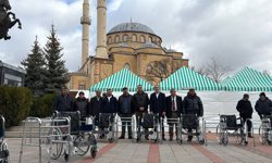Kırşehir'de engelli ve yaşlılara akülü ve engelli araç desteği