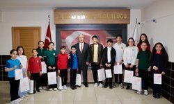 Minik Kitap Kurtları Ödüllerine Kavuştu