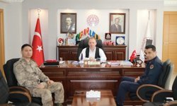 İl Millî Eğitim Müdürü Yasin Gülşen’e Jandarma Heyetinden Ziyaret