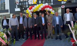 Anahtar Parti Kırşehir Heyeti Qümes Açılışına Katıldı