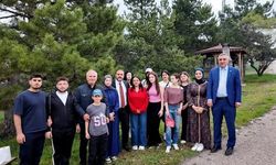 Başkan Hakanoğlu Öğrencilerle Çamlıktepe’de Buluştu