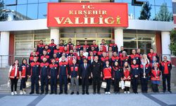 Eğitimin kahramanları Vali huzurunda