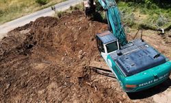 DSİ'den Kaman Tatık Köyü'nde Dere Yatağı Temizliği