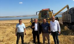 Ziraat Odası Yönetimi İlk Hasatta Çiftçilerle Buluştu