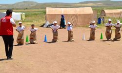 MEVSİMLİK TARIM İŞÇİLERİNİN ÇOCUKLARIYLA BİR ARAYA GELDİLER
