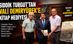Sıddık Turgut'tan Vali Demiryürek'e Kitap Hediyesi