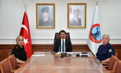 VALİ DEMİRYÜREK MİLLİ DAYANIŞMA TOPLANTISINA KATILDI