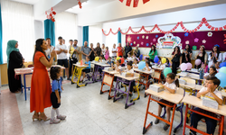 OKULA UYUM SÜRECİNE AİLELER DE KATILACAK