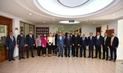 MHP Yönetiminden Vali Demiryürek'e Ziyaret