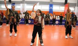 KIRŞEHİR’DE GENÇLİK YAZ KULÜBÜ ŞENLİKLE SONA ERDİ