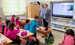 MÜDÜR GÜLŞEN ÖĞRENCİLERLE BİR ARAYA GELDİ