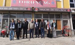 Sürmeli, Torun ailesiyle buluştu