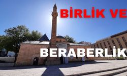 Cuma Hutbesinde Cumhuriyet’in 103. Yılına Vurgu