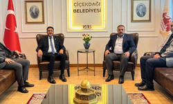 Avşaroğlu ve Beraberindeki Heyetten Başkan Hakanoğlu’na Ziyaret
