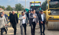 Çiçekdağı’nda Asfalt Çalışmaları Yerinde İncelendi