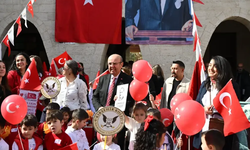 Kırşehir’de Cumhuriyet Fotoğrafları Sergisi Ziyarete Açıldı