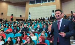 Bakan Yardımcısı Boyraz Kırşehir’de Gençlerle Buluştu