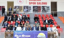 Kırşehir’de Kamu Kurumları Voleybol Turnuvasında Buluştu