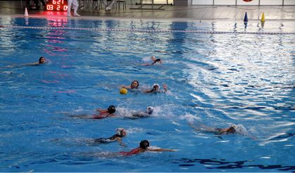 19 Yaş Altı Kadınlar Sutopu Şampiyonası, Niğde'de başladı