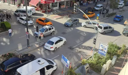 Araç İçi Kameralar, Telefon Tutucular ve Ses Sistemlerine Sınır Geldi!
