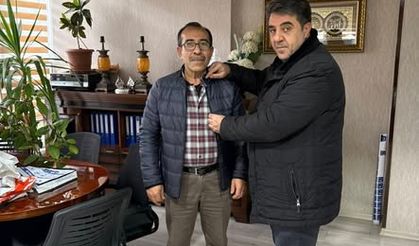 Anahtar Parti’de Yeni Üyeye Rozet Takıldı