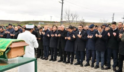 Kaman'da Şehit Annesi Karkız Şahin Toprağa Verildi