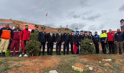 Polis Haftasında Fidanlar Toprakla Buluştu