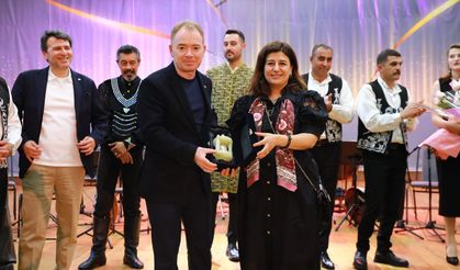 Kırşehir’in Türküleri ve Halk Oyunları Kazakistan’da Sahnelendi