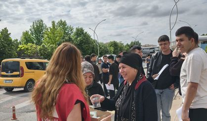 KIZILAY’DAN SINAVA GİRECEK ÖĞRENCİLERE DESTEK