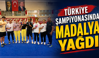 Kırşehirli Boksörlerden Madalya Yağmuru