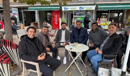 Anahtar parti İl Başkanı Cemal Kaya Vatandaşlarla içiçe