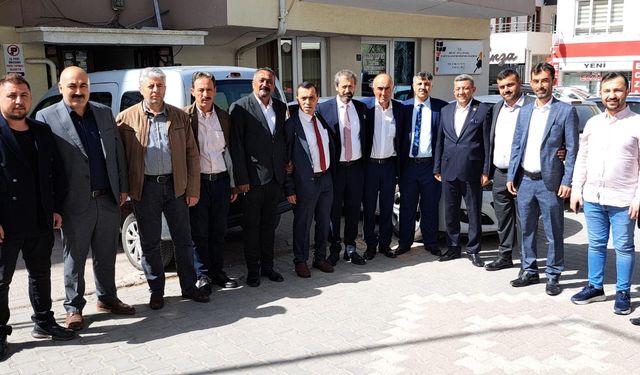 Oda başkanlarından Belediye Meclisi Üyesi Mehmet Uzun’a nezaket ziyareti