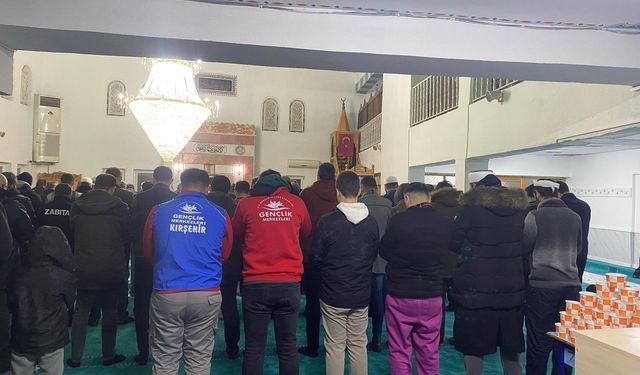 Gençler Sabah Namazında Buluştu